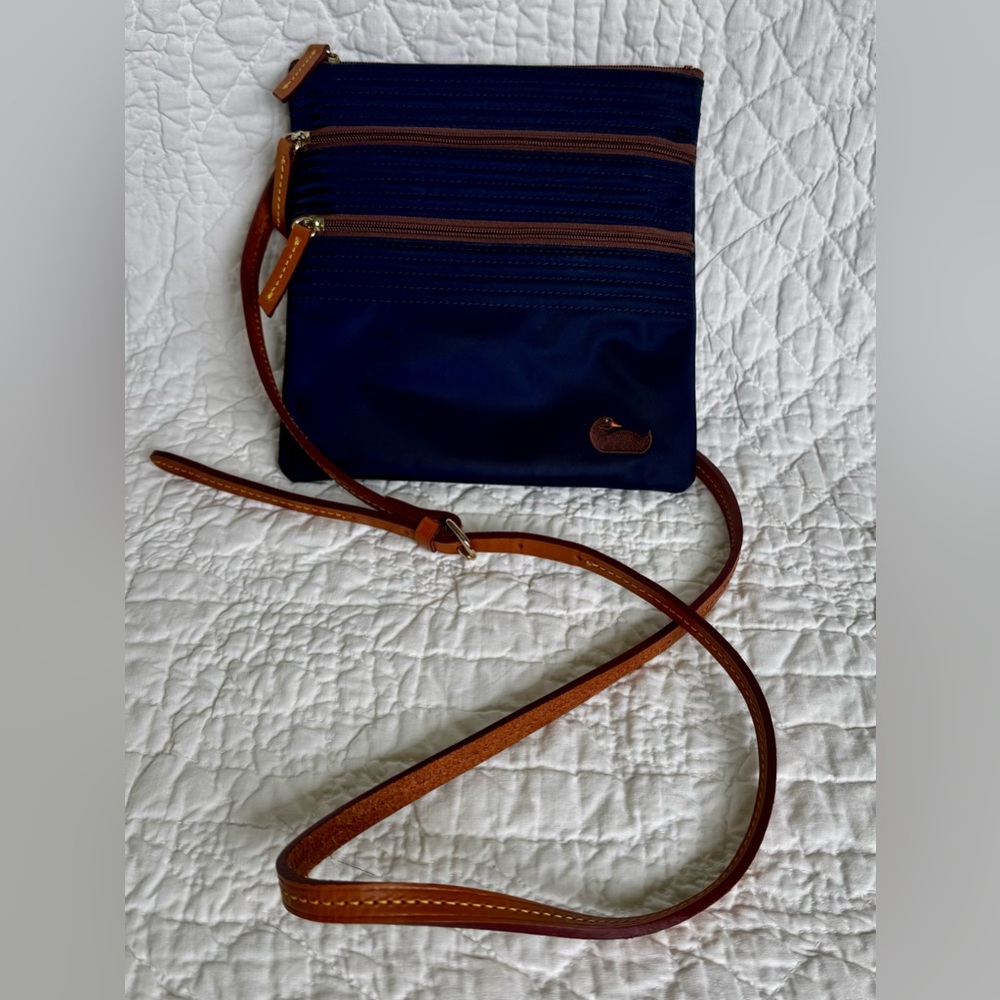 Dooney and Bourke Navy Blue Crossbody 3 Pockets Pink Interior